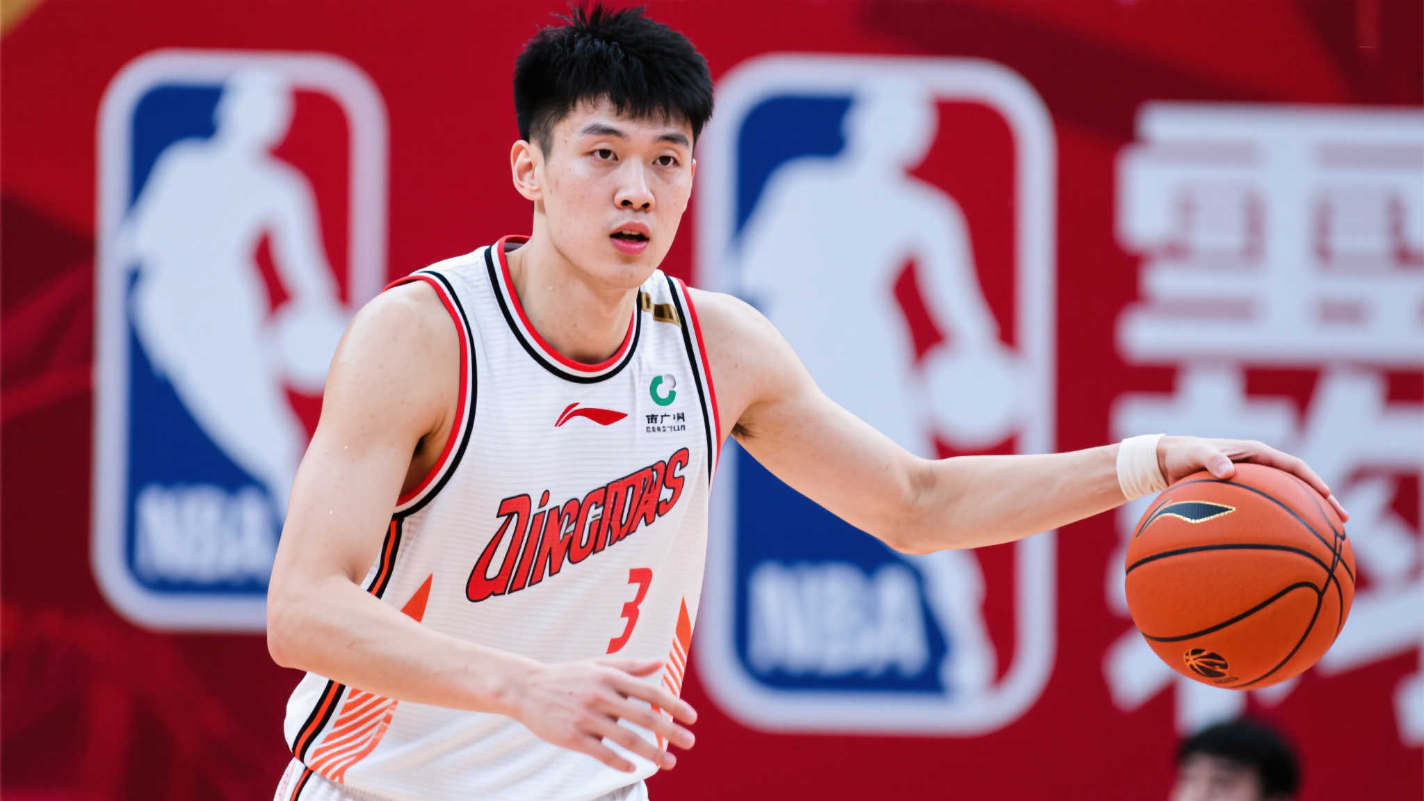 广东队迎强援!NBA级锋线助阵杜锋,男篮顶尖三号位来袭 广东队迎强援!NBA级锋线助阵杜锋,男篮顶尖三号位来袭